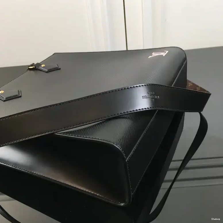 LV 2112FY0030 Bag 0803